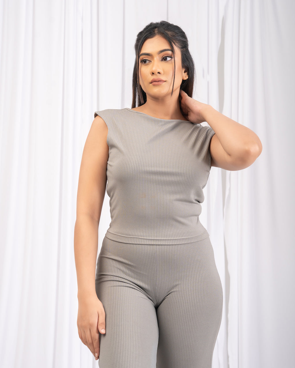 Classic Back Open Crop