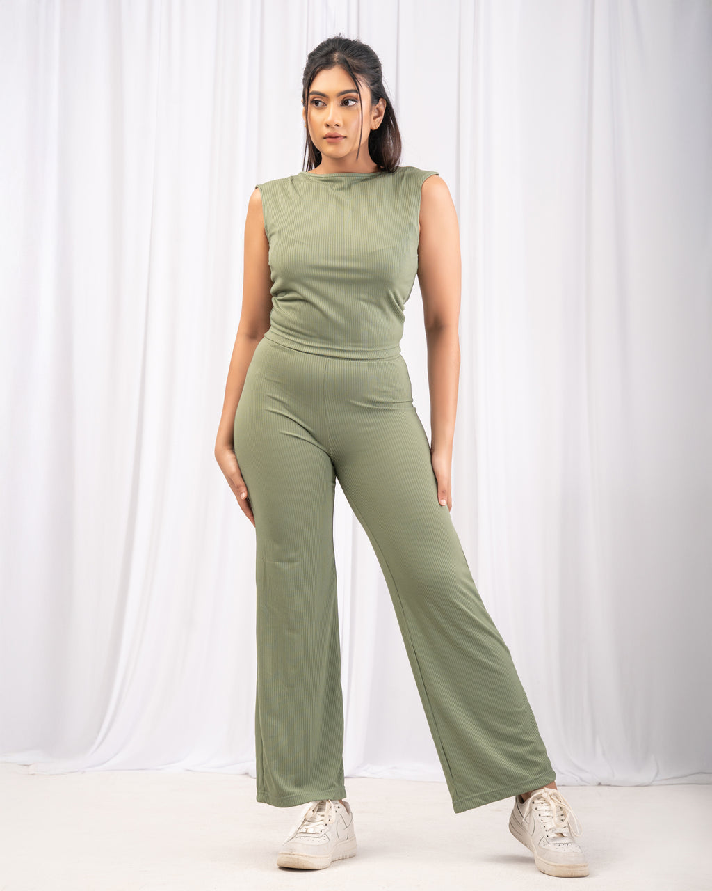 Classic Back Open Crop