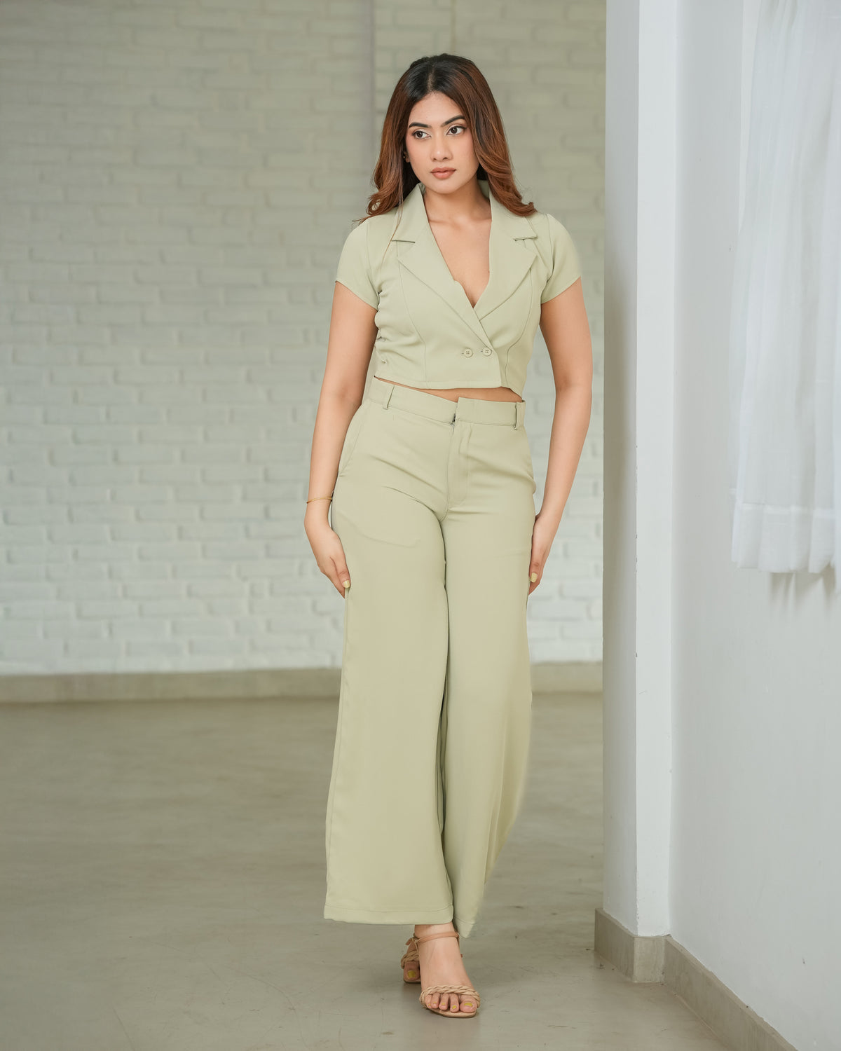 Viora Crop Shirt