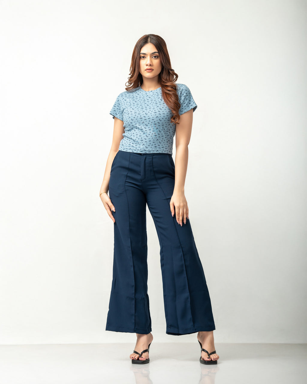 Elva Basic Crop