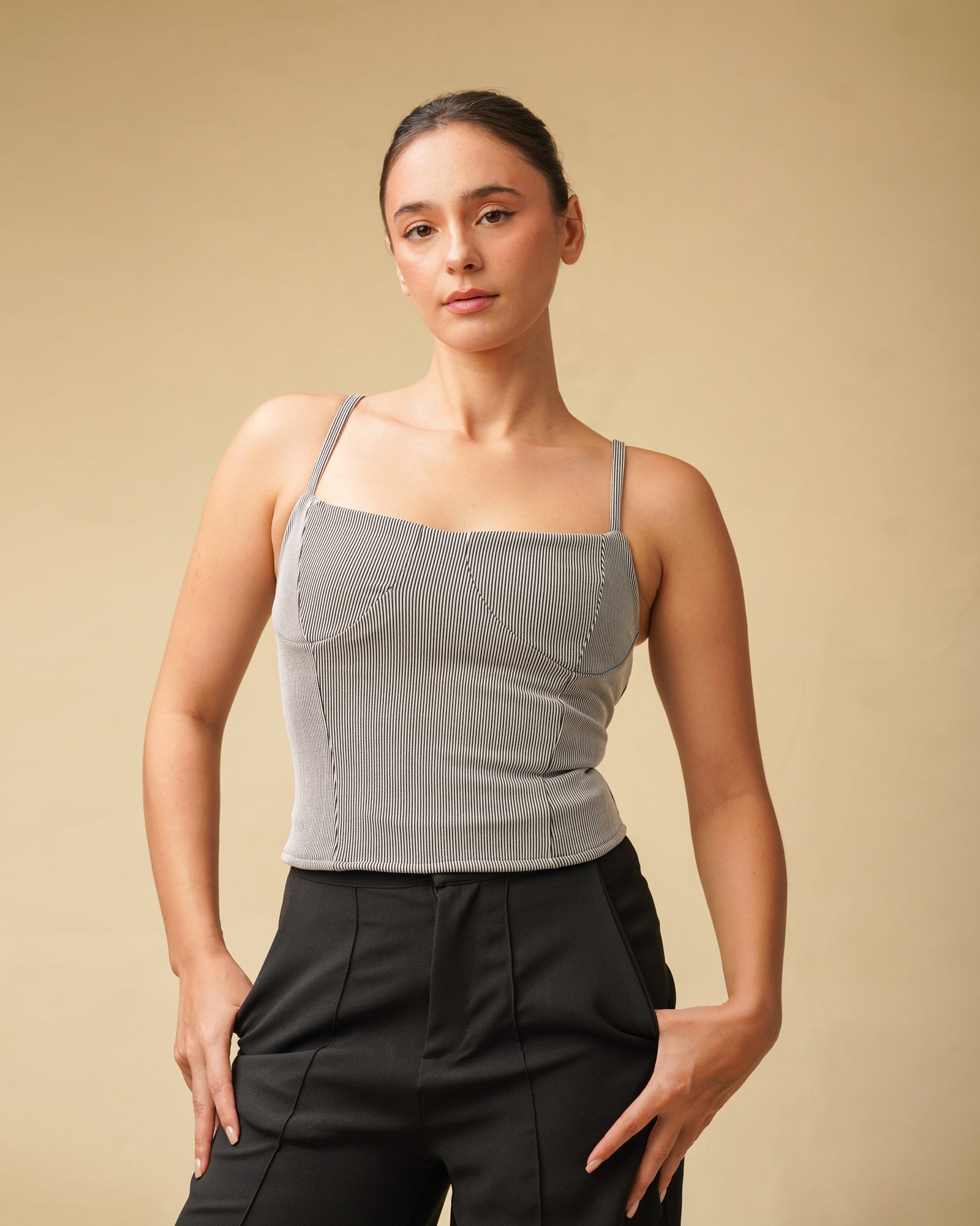 Etoffe Cross Tie Top