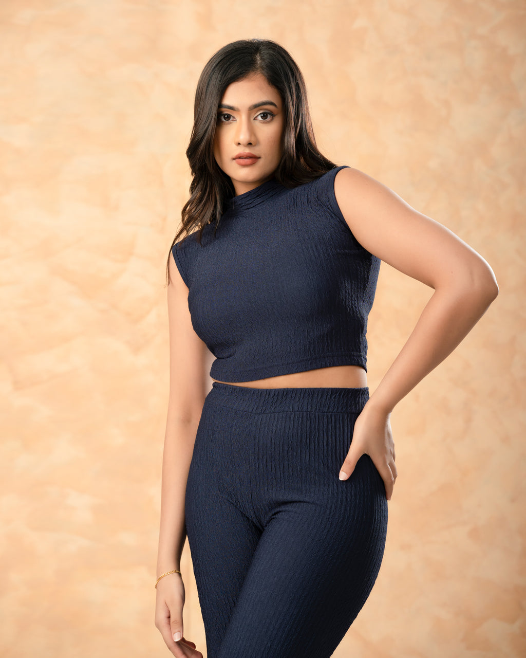 Retention High Neck Crop