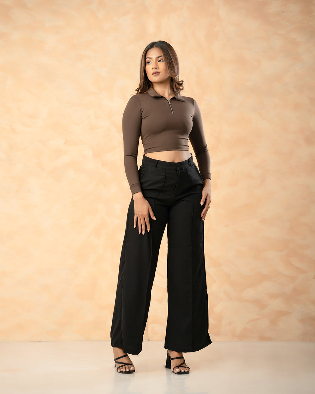 Revival Zipper Crop
