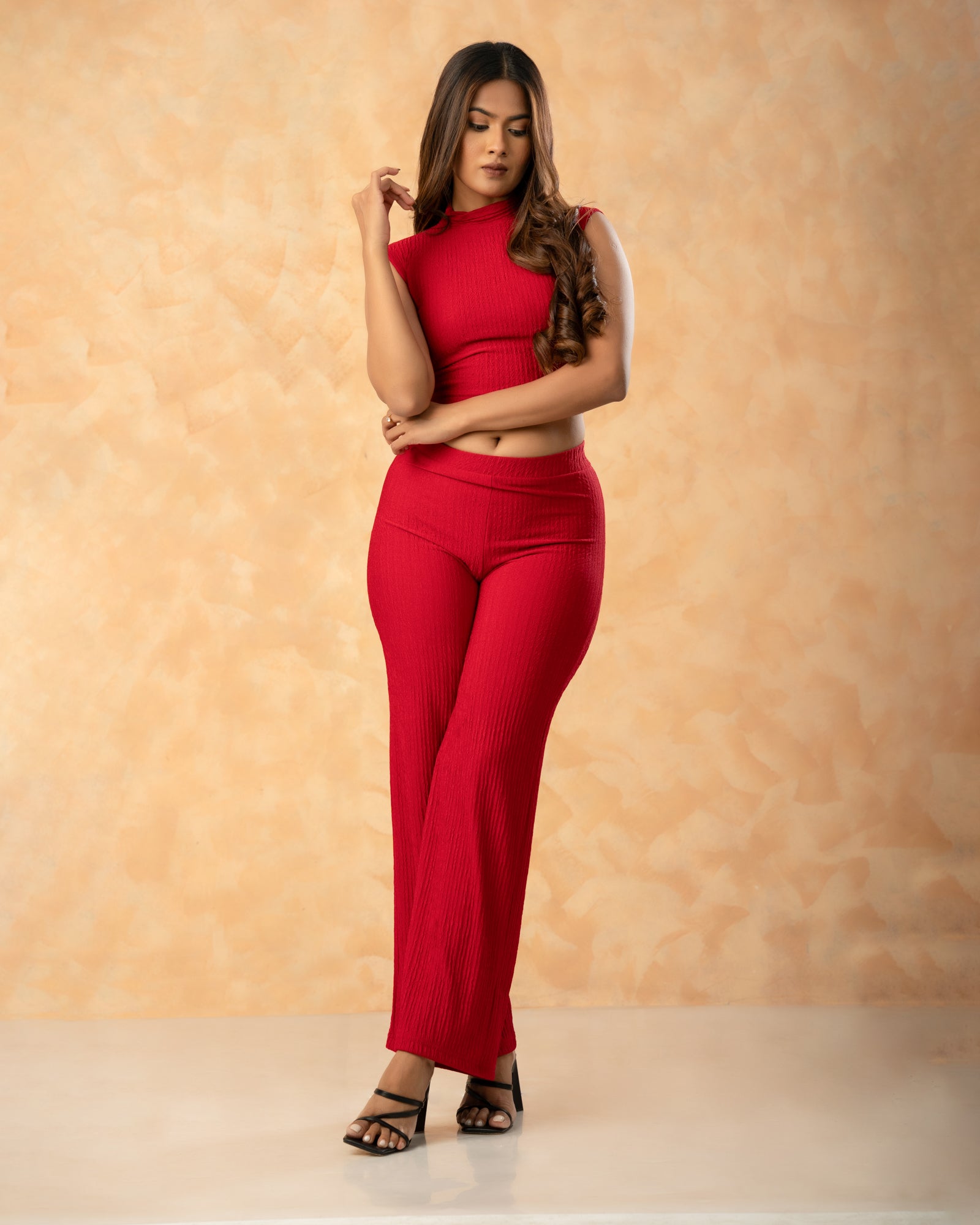 Retention High Neck Crop