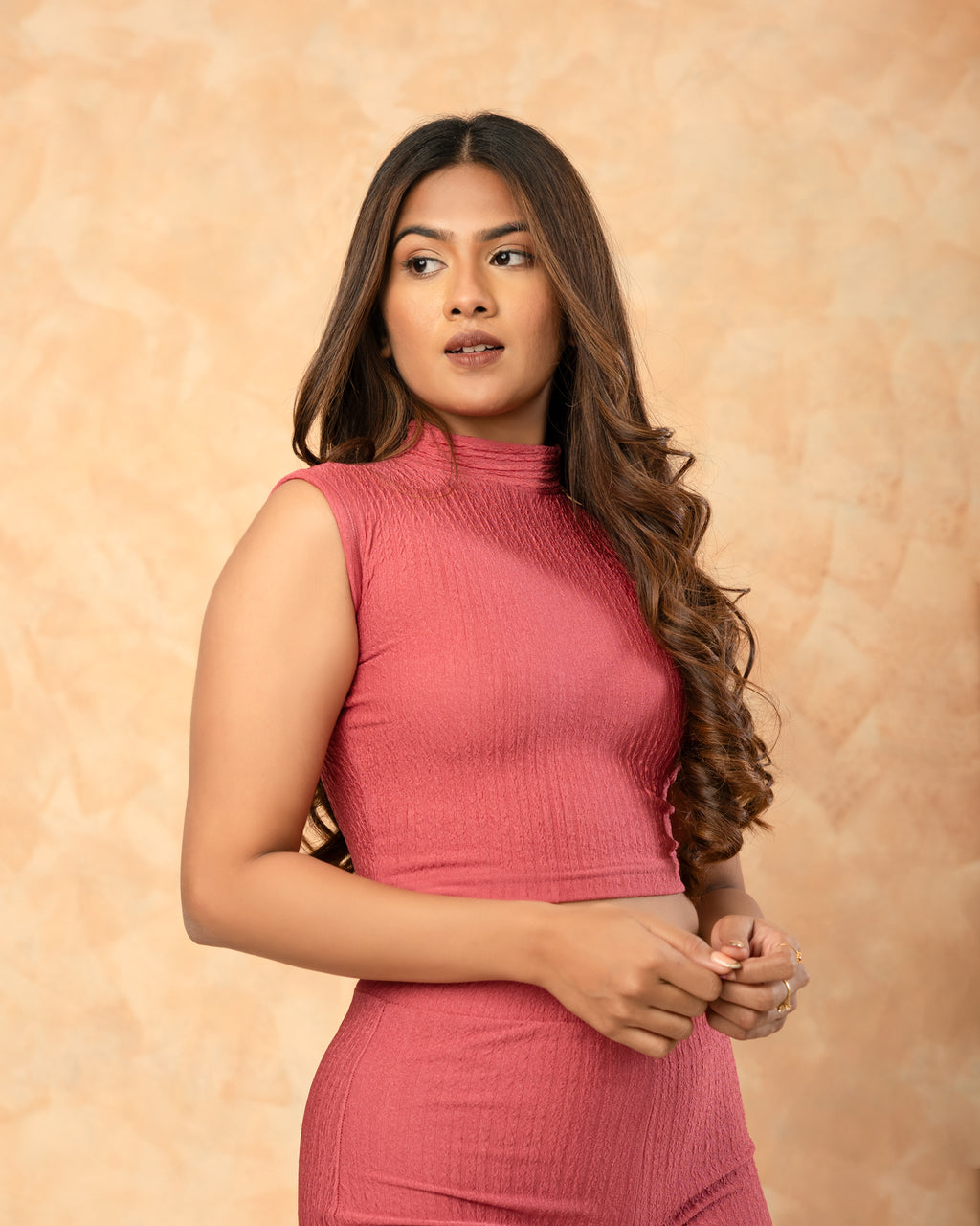 Retention High Neck Crop