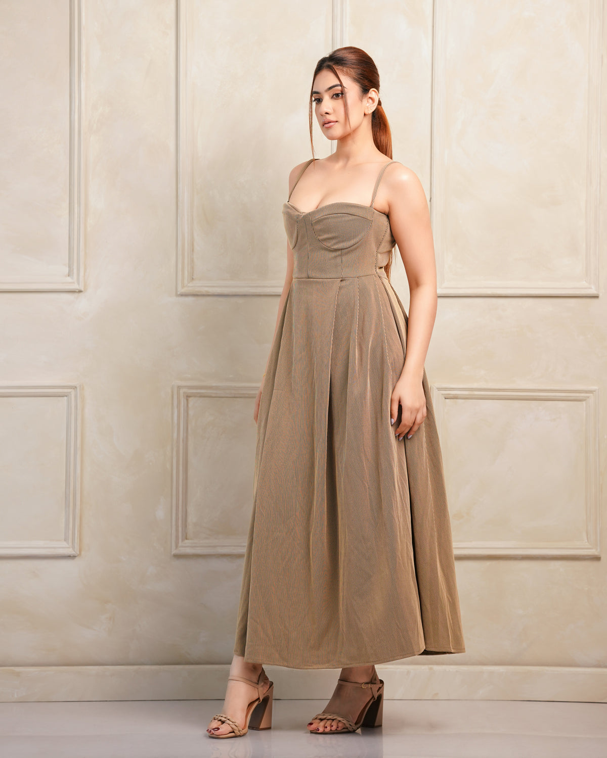 Etoffe Velora Dress
